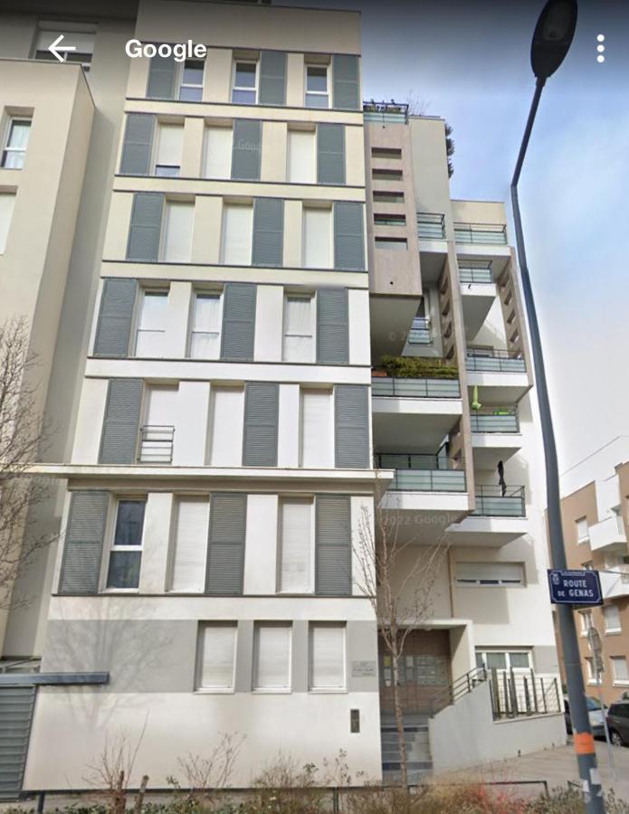 Agatha : Acces Facile Gare Pardieu / Eurexpo / Aeroport / Groupama Stadium Villeurbanne Kültér fotó